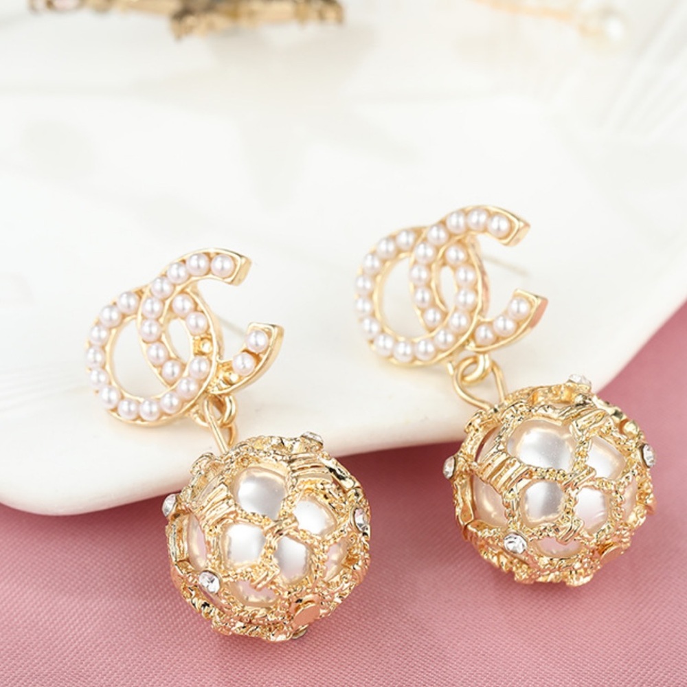 Women’s Elegant Gold and Pearl Drop Earrings Double C Faux Pearl Earrings Gift - Picture 6 of 8
